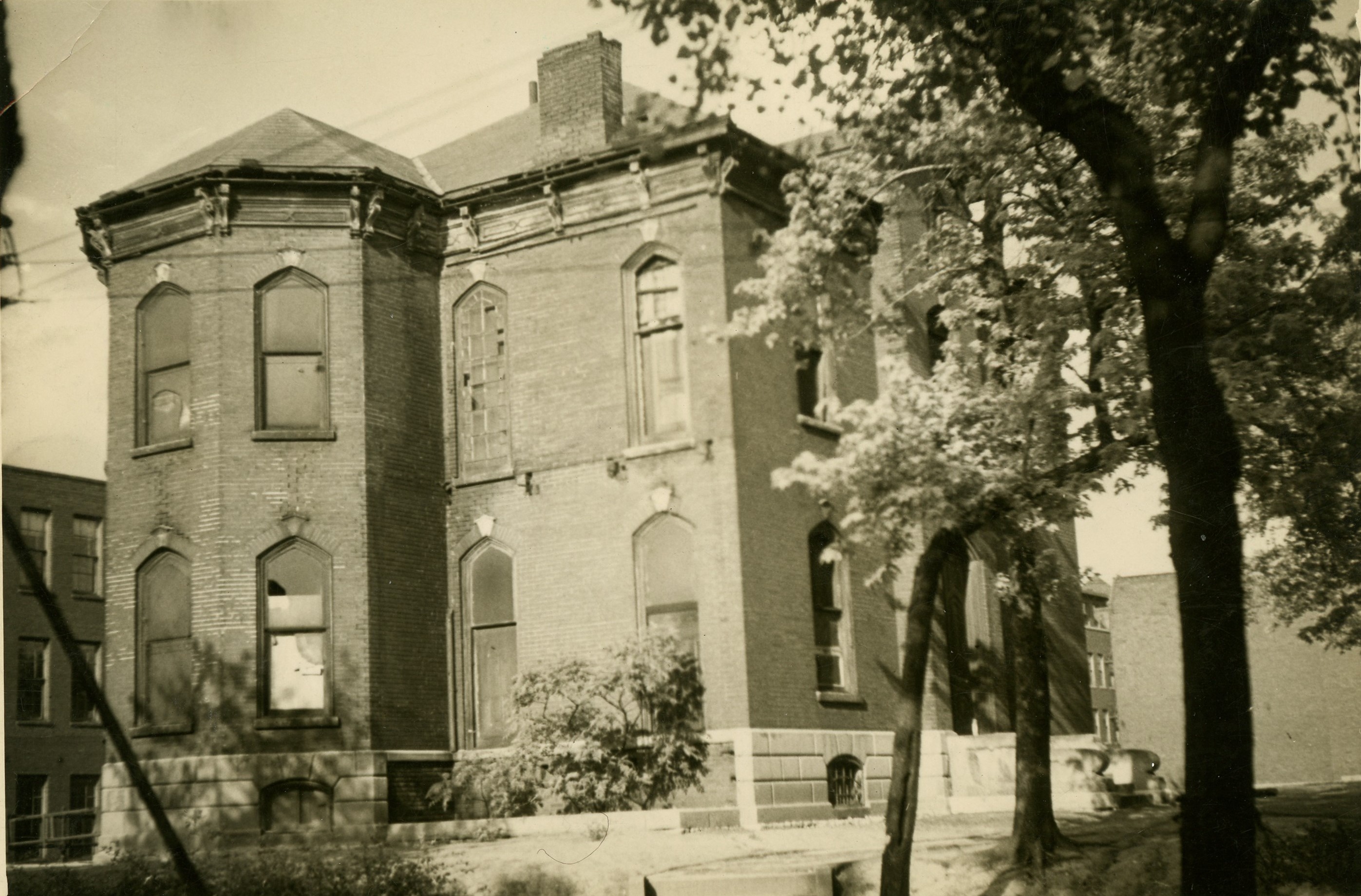 Benton Place, East Side St Louis Patina